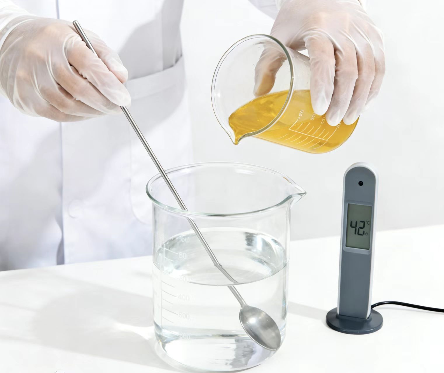 372421e7cee4b33c3e295048fb3c4f85